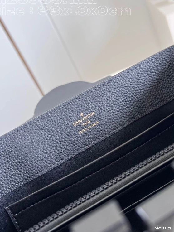 WIS CAPUCINES MM-33*19*9CM VUITTON LOUIS 0809